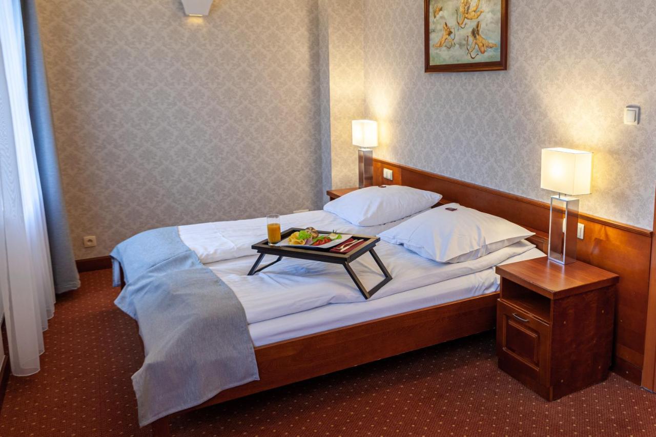 Eurohotel Swarzędz Exteriör bild