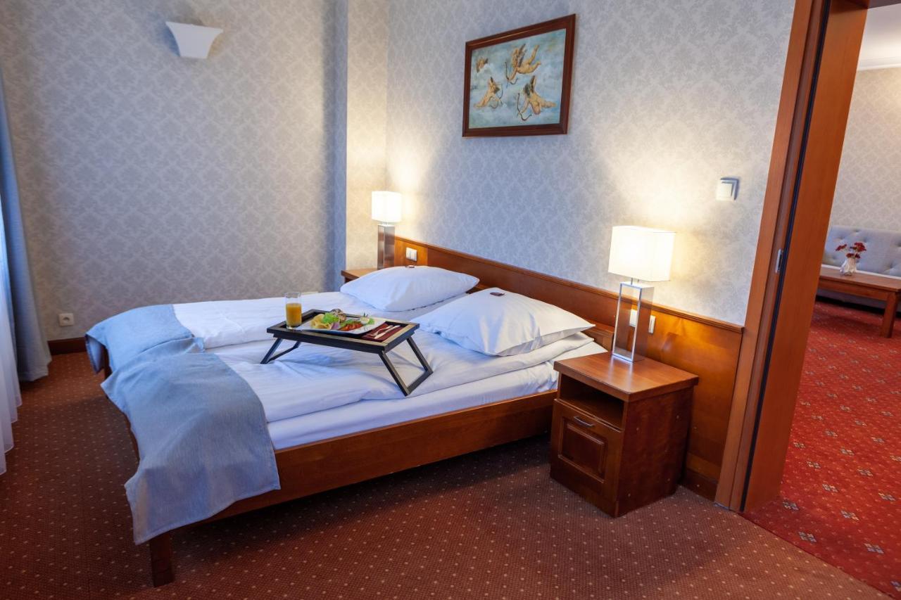 Eurohotel Swarzędz Exteriör bild