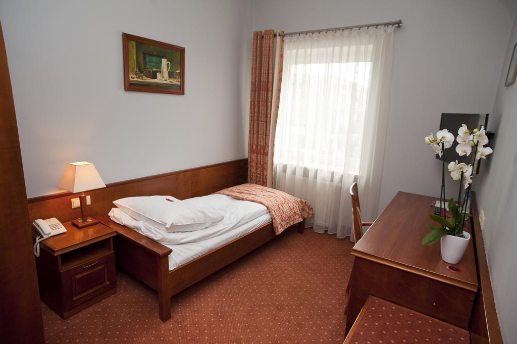 Eurohotel Swarzędz Exteriör bild